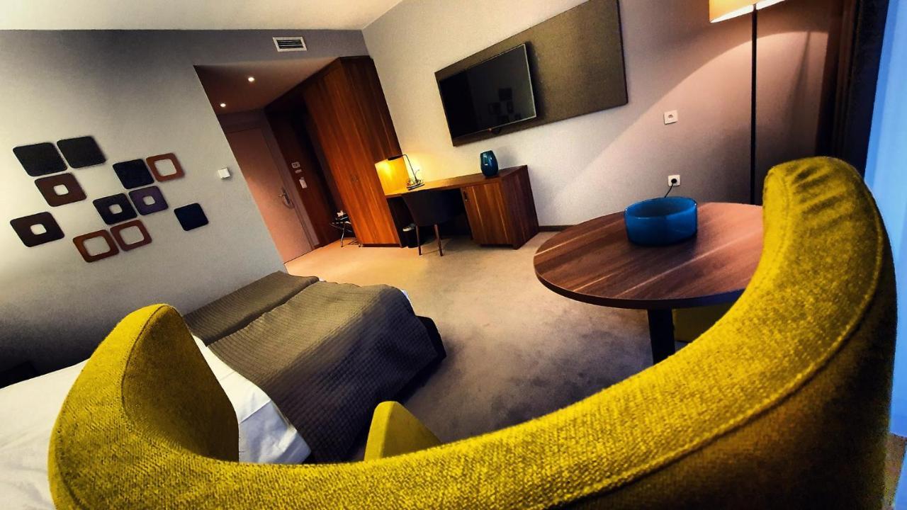 Hotel Drie Eiken Edegem Esterno foto