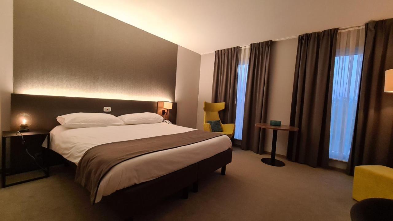 Hotel Drie Eiken Edegem Esterno foto