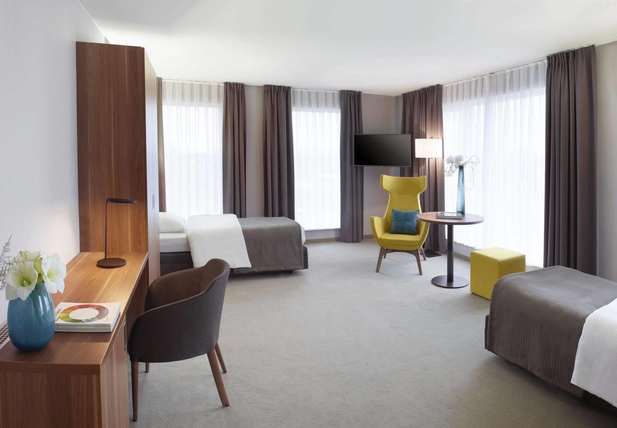 Hotel Drie Eiken Edegem Esterno foto